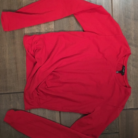Red Longsleeve Dynamite top - Picture 4 of 5